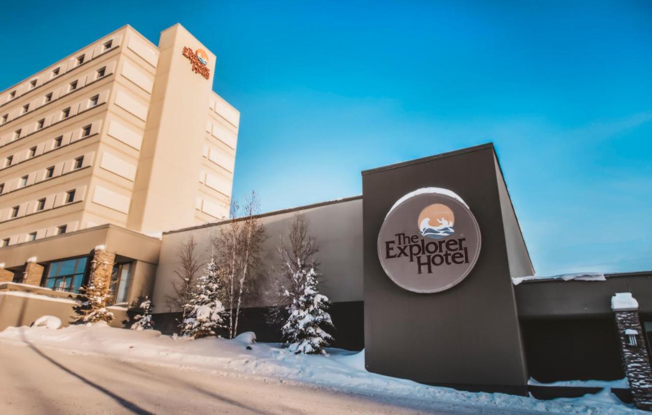 The Explorer Hotel Yellowknife Esterno foto