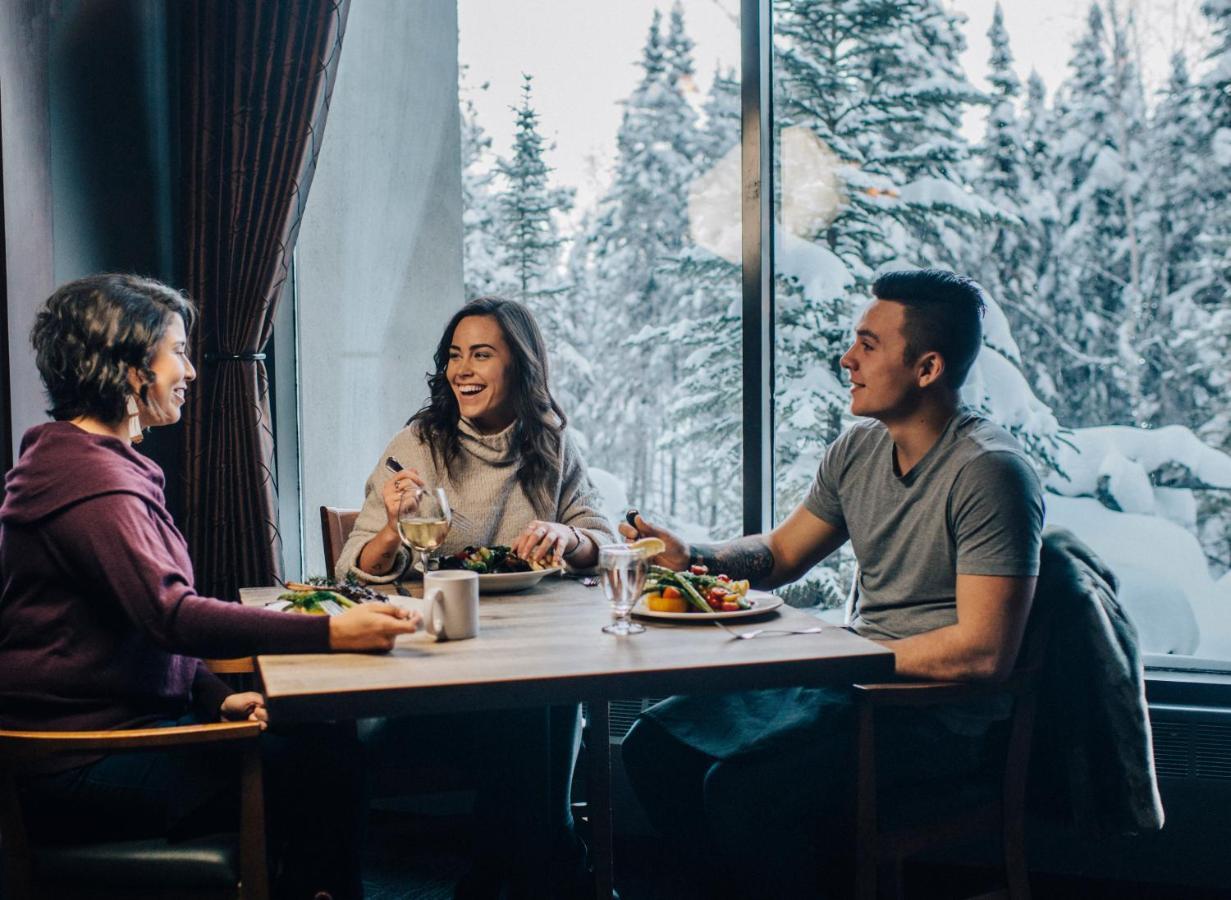 The Explorer Hotel Yellowknife Esterno foto