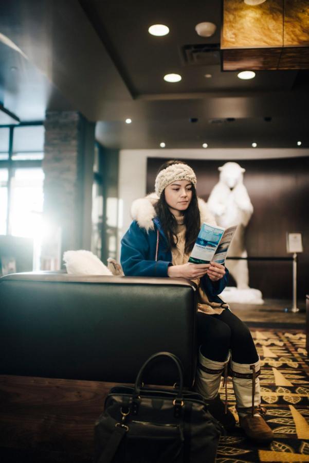 The Explorer Hotel Yellowknife Esterno foto